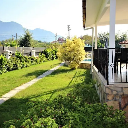 Villa Captivating Villa Pervin Private Pool Sleeps 9 *
